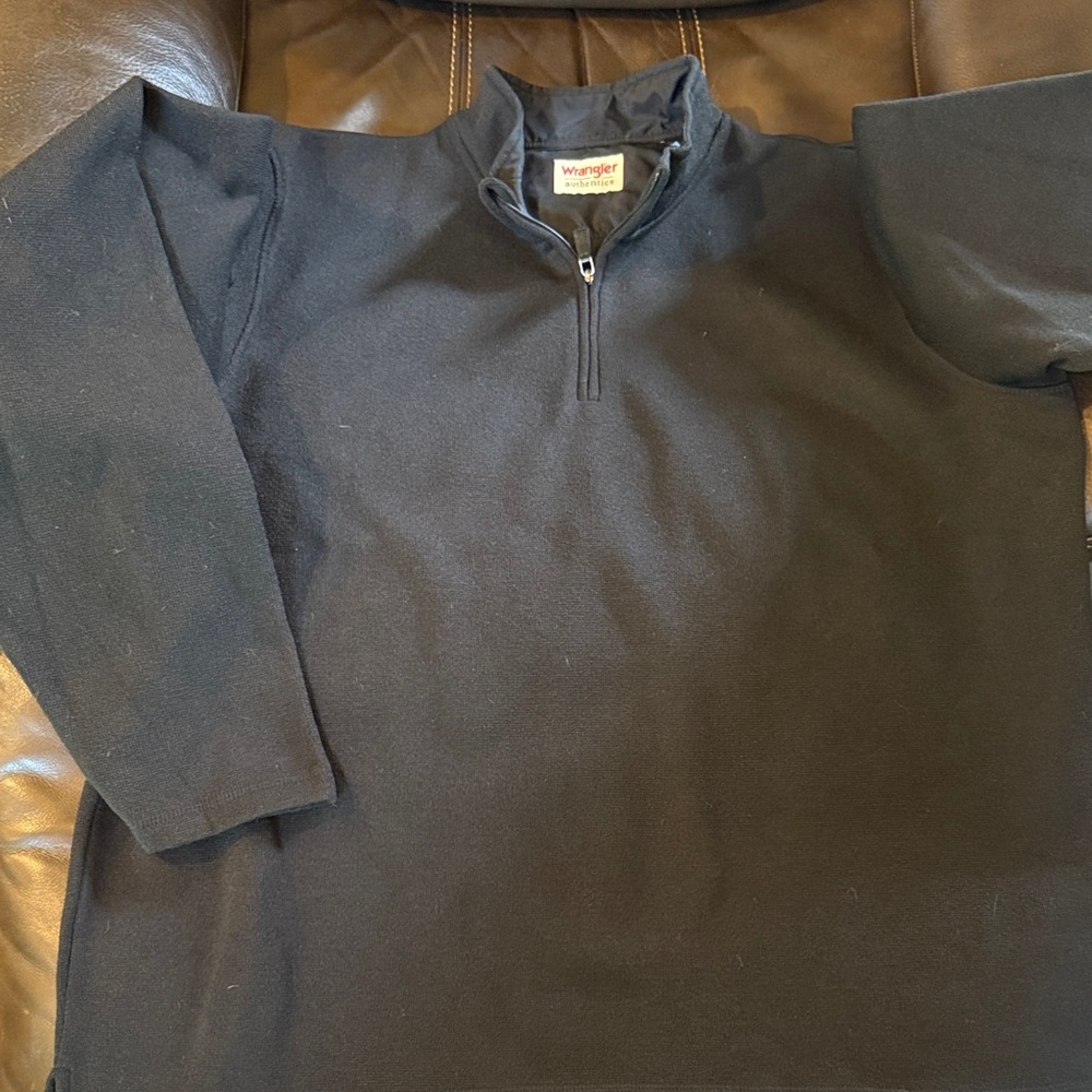 Wrangler Authentic Black Pullover